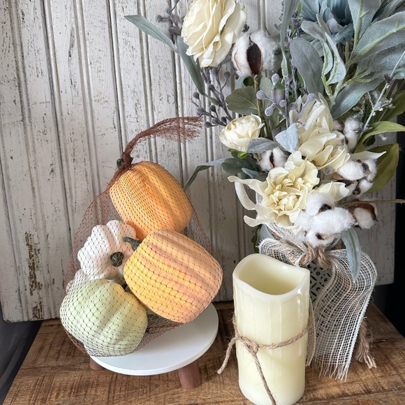 Pastel Pumpkins - 2” - Multi Pack - Picture 4 of 4